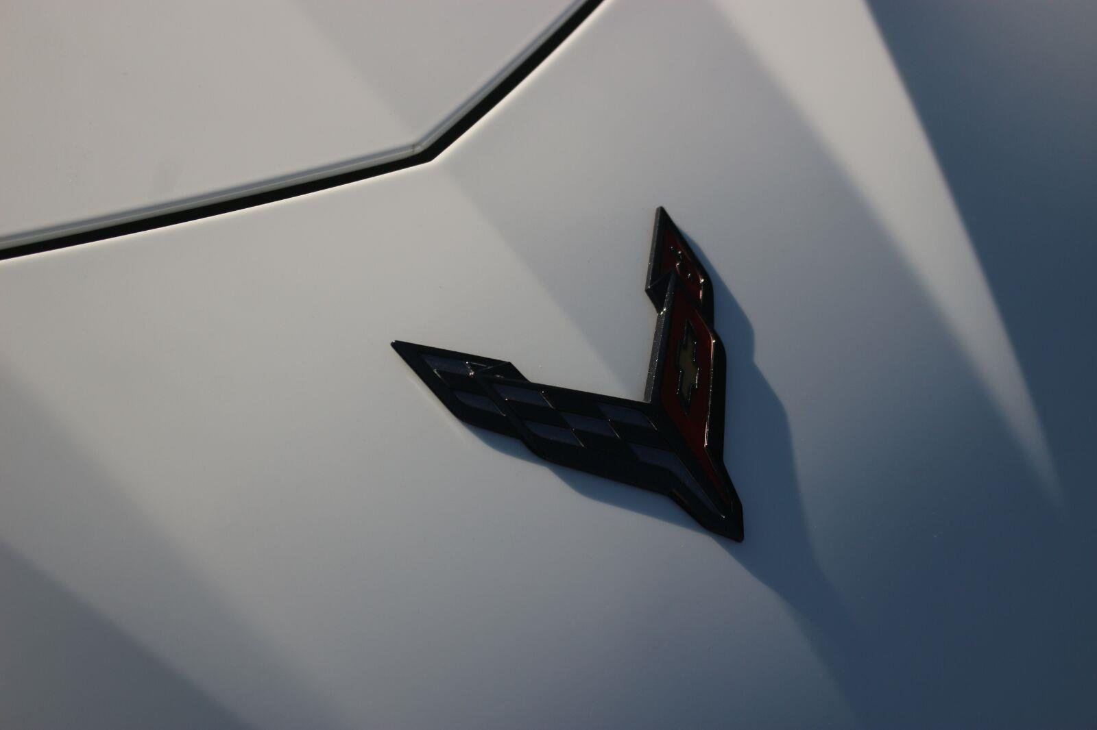 Used 2020 ARCTIC WHITE Chevrolet 2LT image 12