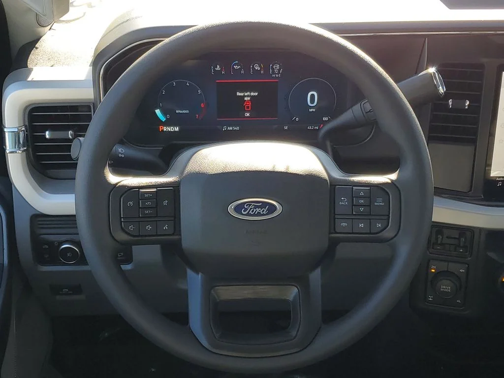 2026 Ford F-350 Super Duty XLT - Photo 23