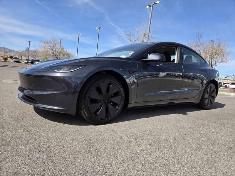 Used 2025 Tesla Model 3 Long Range with VIN 5YJ3E1EA0SF016421 for sale in Las Vegas, NV