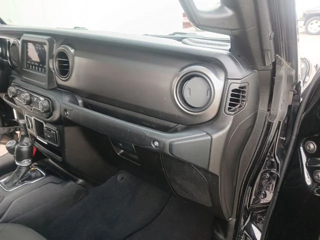 Used 2023 Black Jeep Sport image 21
