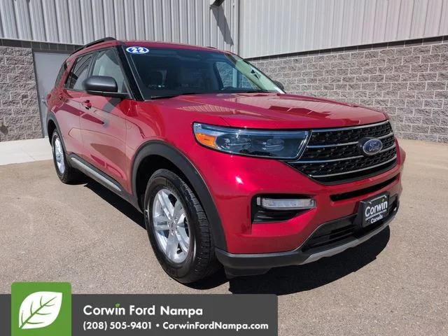 Certified Used 2022 Red Ford XLT image 2
