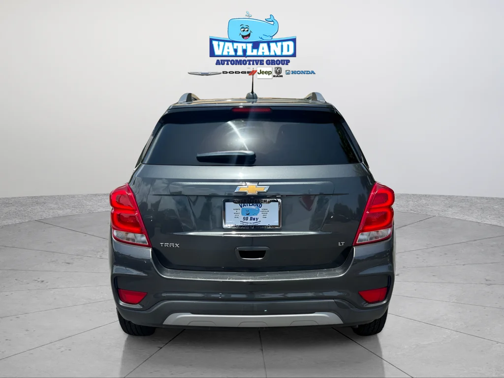 Used 2019 Gray Metallic Chevrolet LT image 4