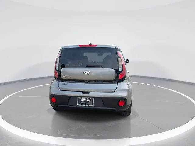Used 2017 Gray Kia Base image 8