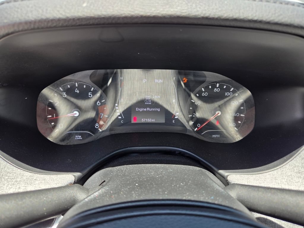 Used 2022  Jeep  image 34