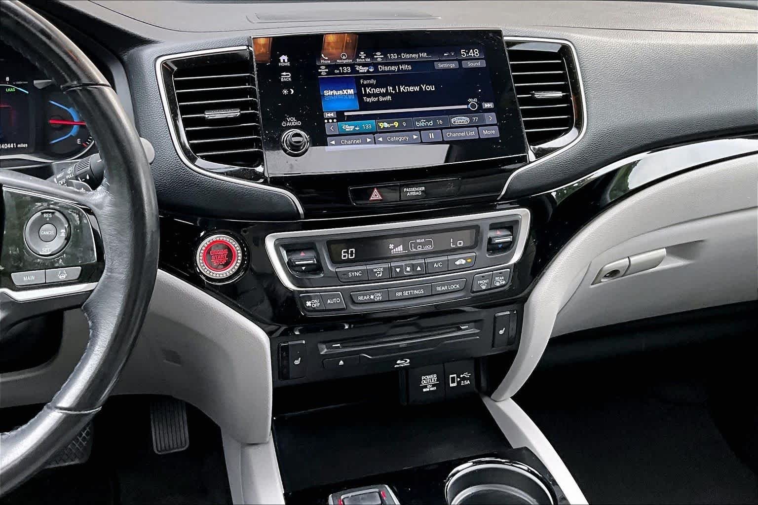 Used 2019 Steel Sapphire Metallic Honda Touring 8-Passenger image 7