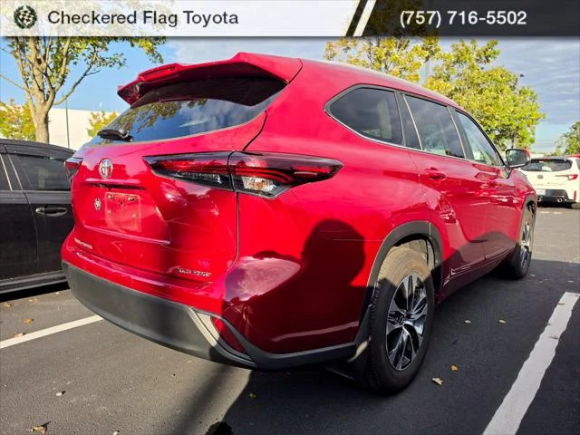Certified Used 2026 RUBY FLARE PEARL Toyota  image 6