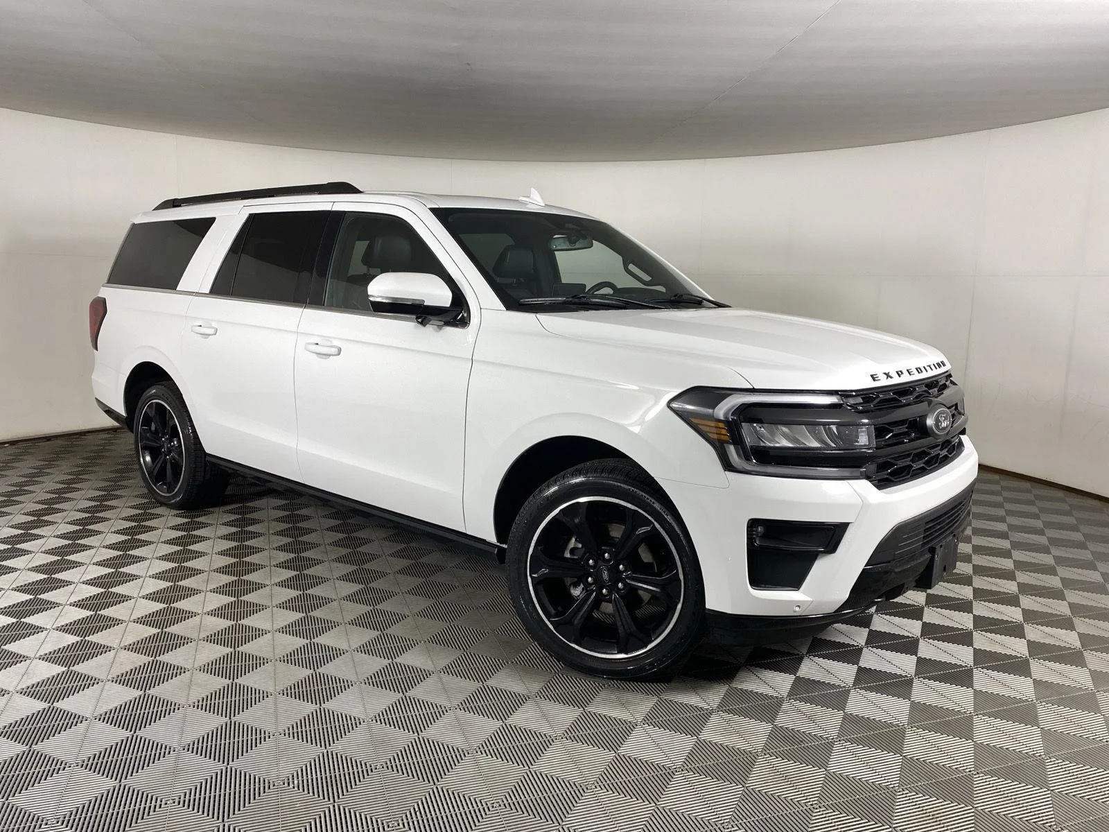Used 2024 Oxford White Ford Limited image 11