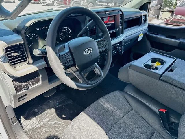 New 2026 Oxford White Ford F-250® XL image 38