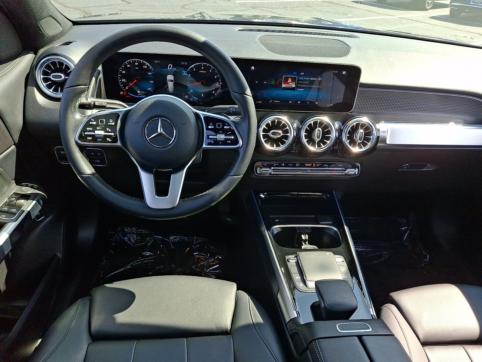 Certified Used 2021 Night Black - 696 Mercedes-Benz 4MATIC® image 11
