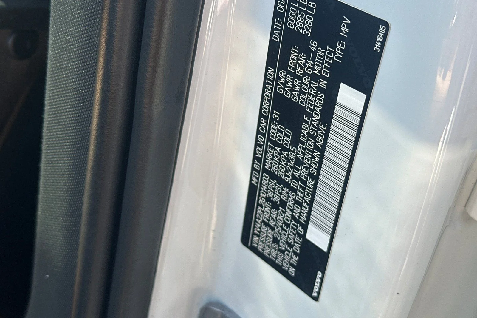 Used 2016 Ice White Volvo T6 Inscription image 31
