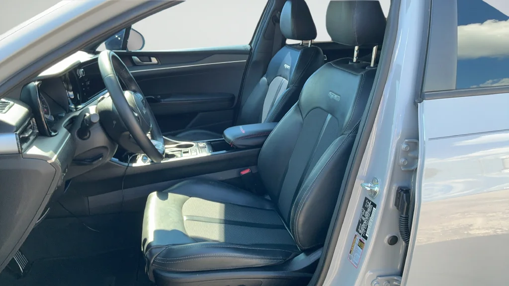 Used 2022 Gray Kia GT-Line image 17