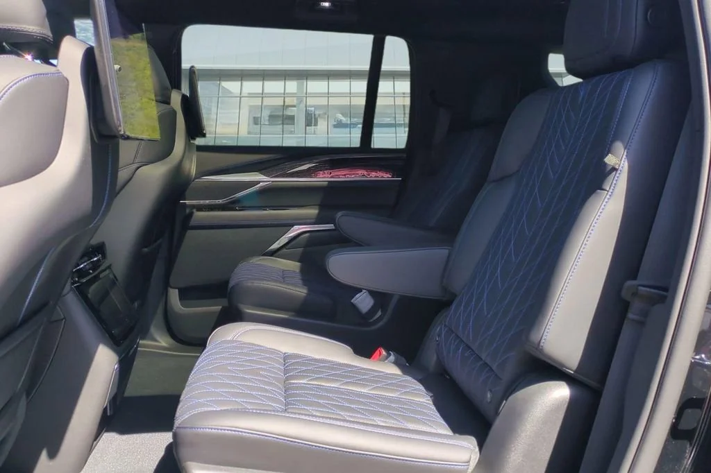 2026 Cadillac Escalade IQL Sport - Photo 12