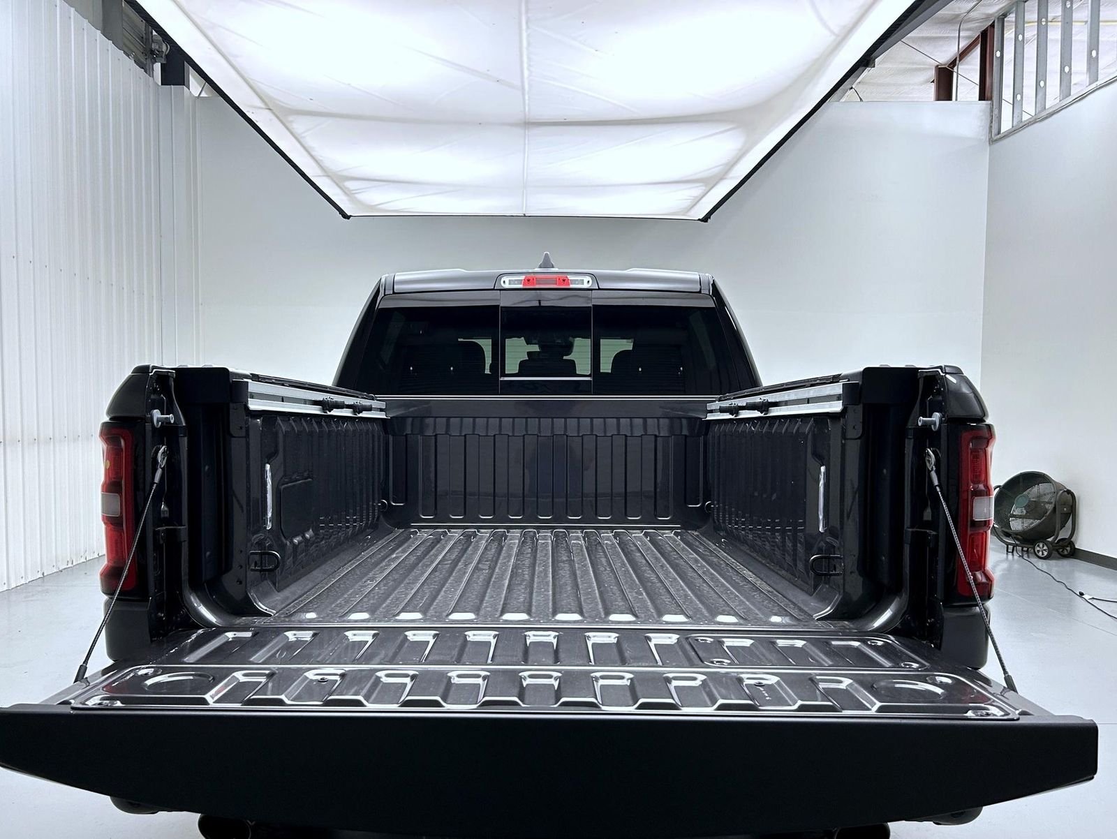 New 2026 Granite Crystal Metallic Clear-Coat Exterior Paint RAM Rebel image 21