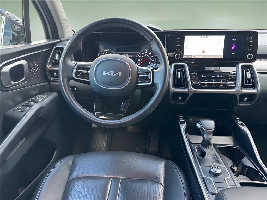 Used 2023 Glacial White Pearl Kia S image 15