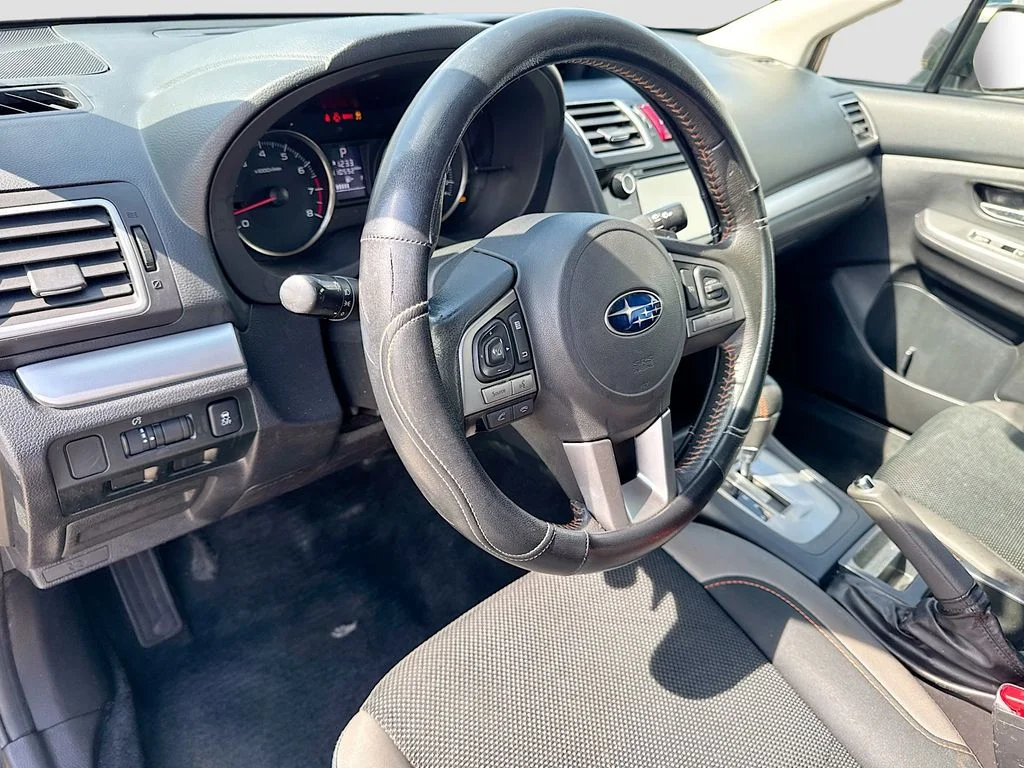 Used 2017 Gray Subaru 2.0i Premium image 9