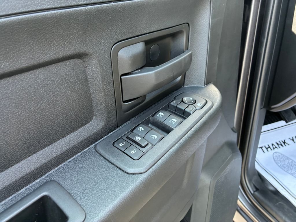 New 2026 Granite Crystal Metallic Clearcoat RAM Tradesman image 9