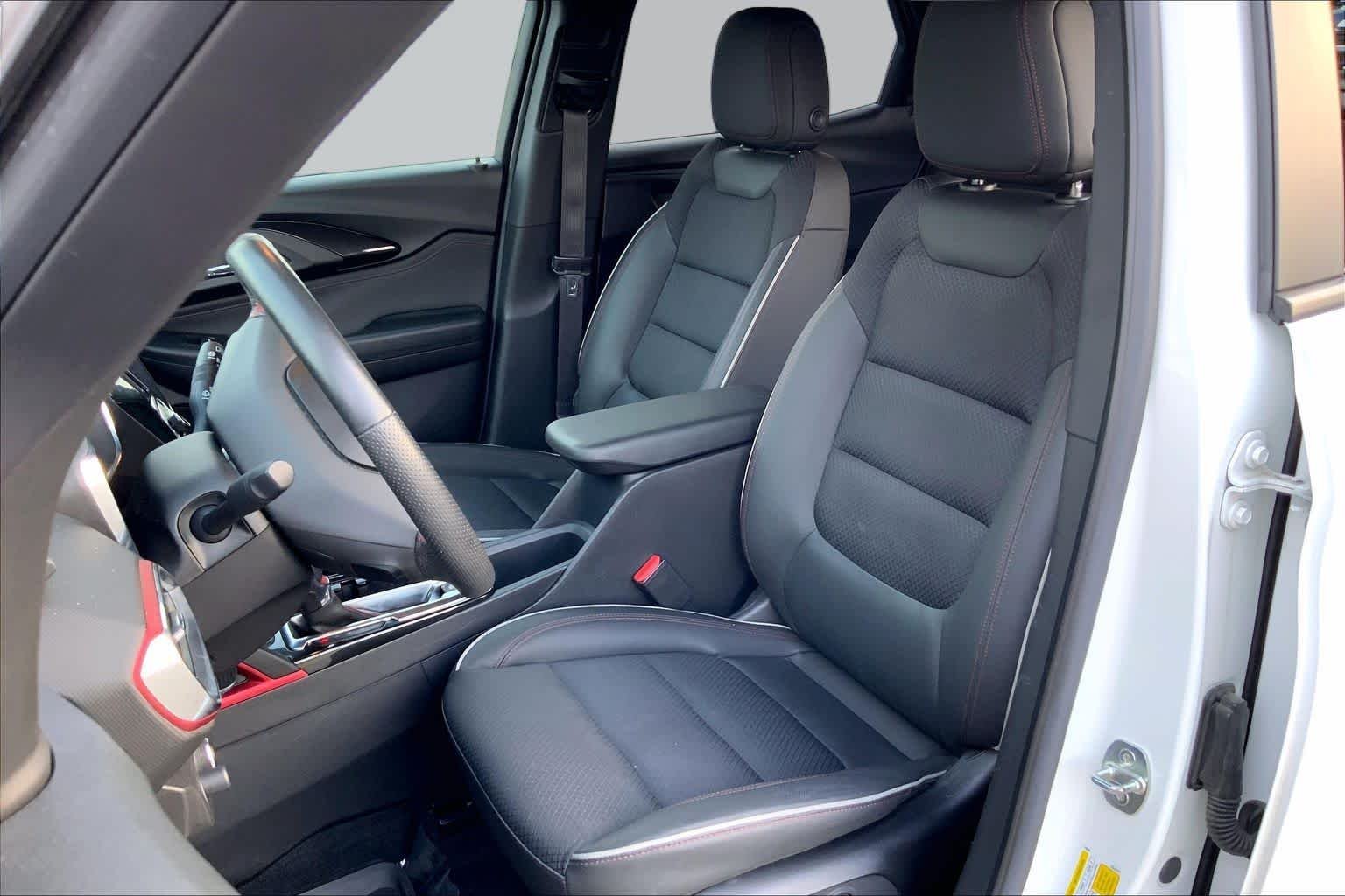 Used 2023 Summit White Chevrolet RS image 7