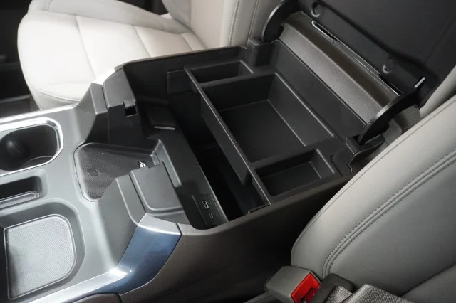 New 2026 Summit White GMC SLT image 37