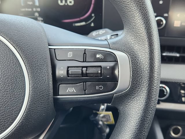 2023 Kia Sportage LX - Photo 29