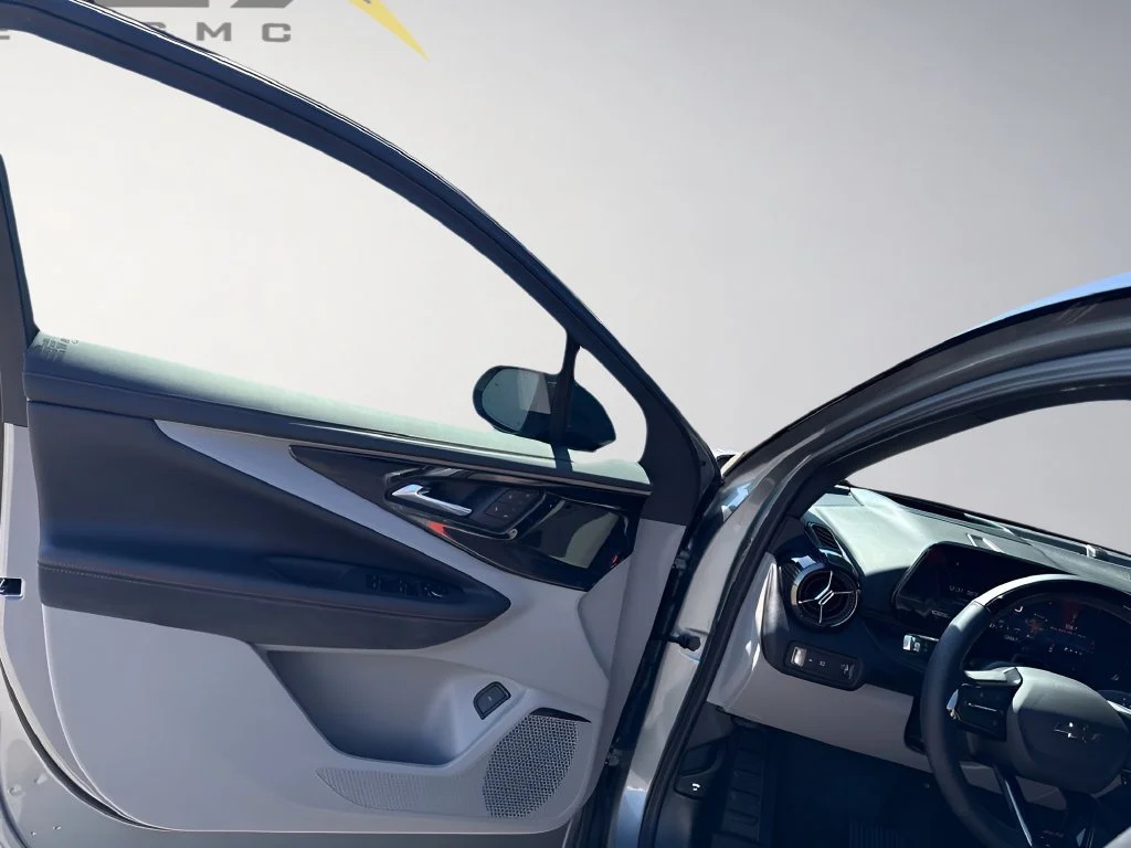 Used 2025 Sterling Gray Metallic Chevrolet SS image 30