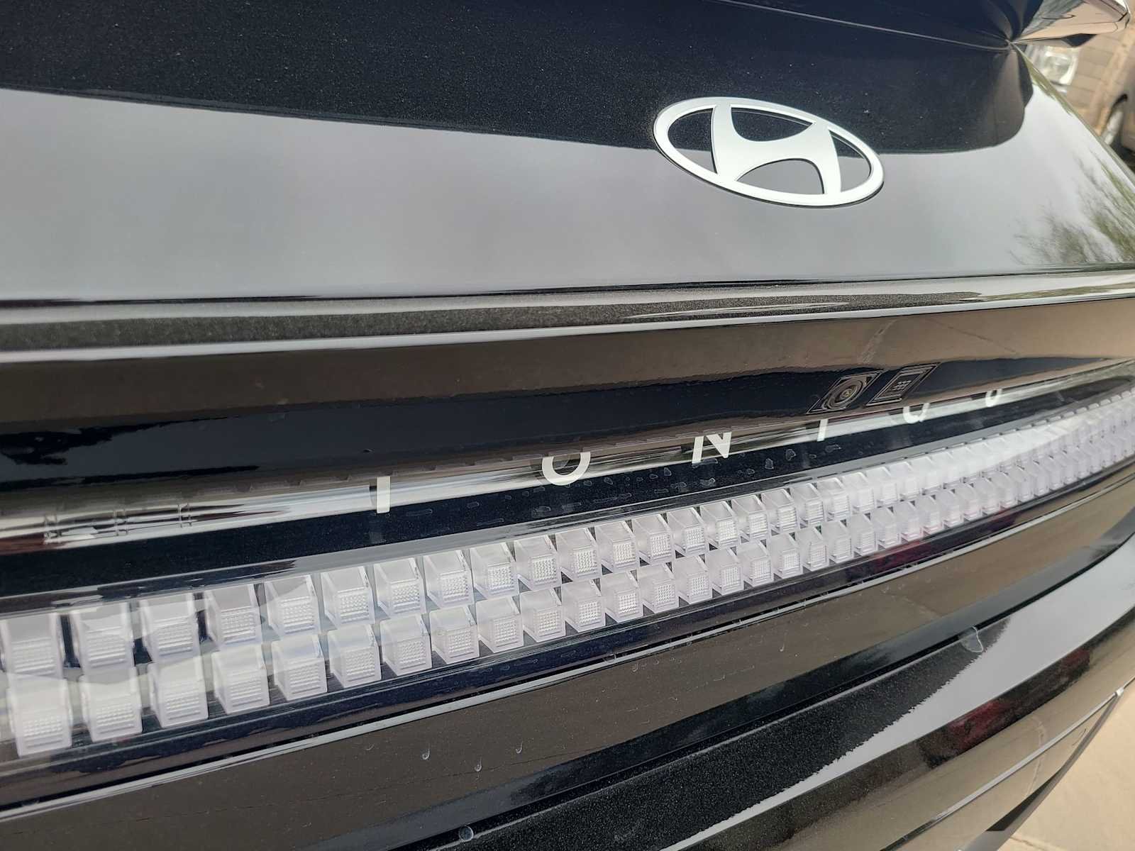 Certified Used 2023 Onyx Black Hyundai SEL image 15