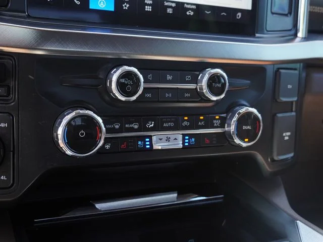 Used 2024 White Ford King Ranch image 26