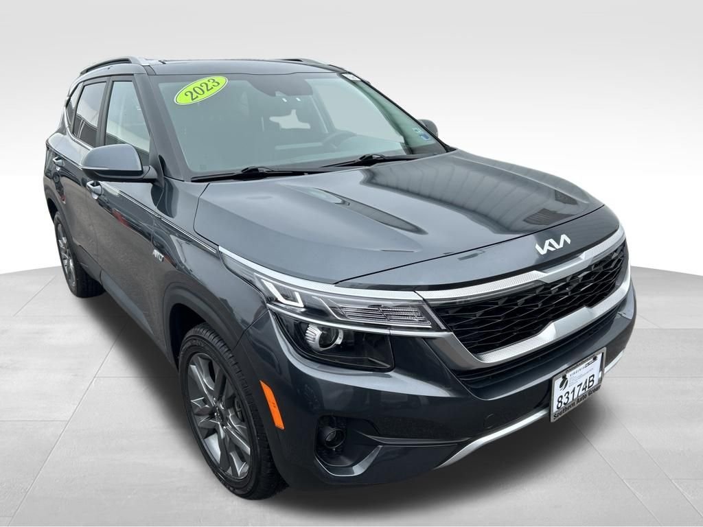 Used 2023 Gray Kia S image 11