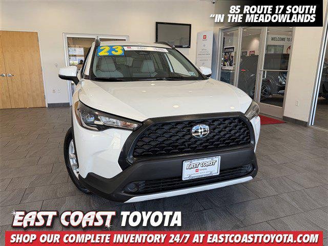 Certified Used 2023 WIND CHILL PEARL Toyota  image 1