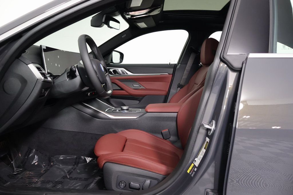 New 2026 Dravit Grey Metallic BMW eDrive40 image 5