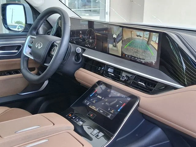 Used 2025 White INFINITI SENSORY image 16