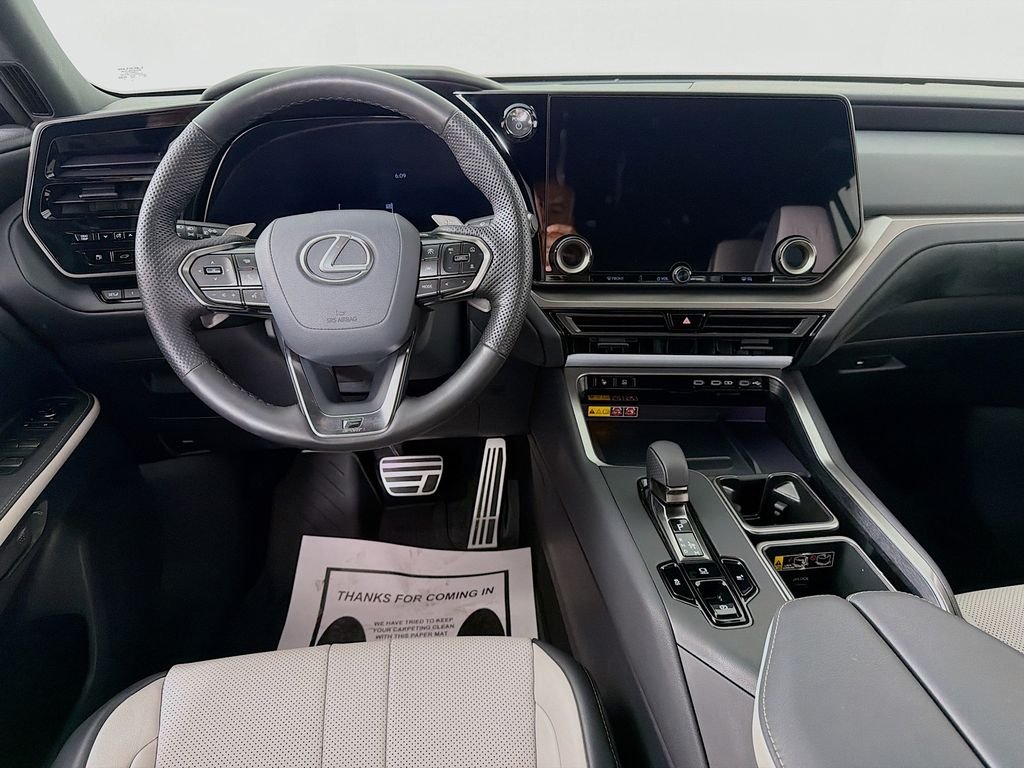 Used 2026 Wind Chill Pearl Lexus F SPORT Performance Premium image 21