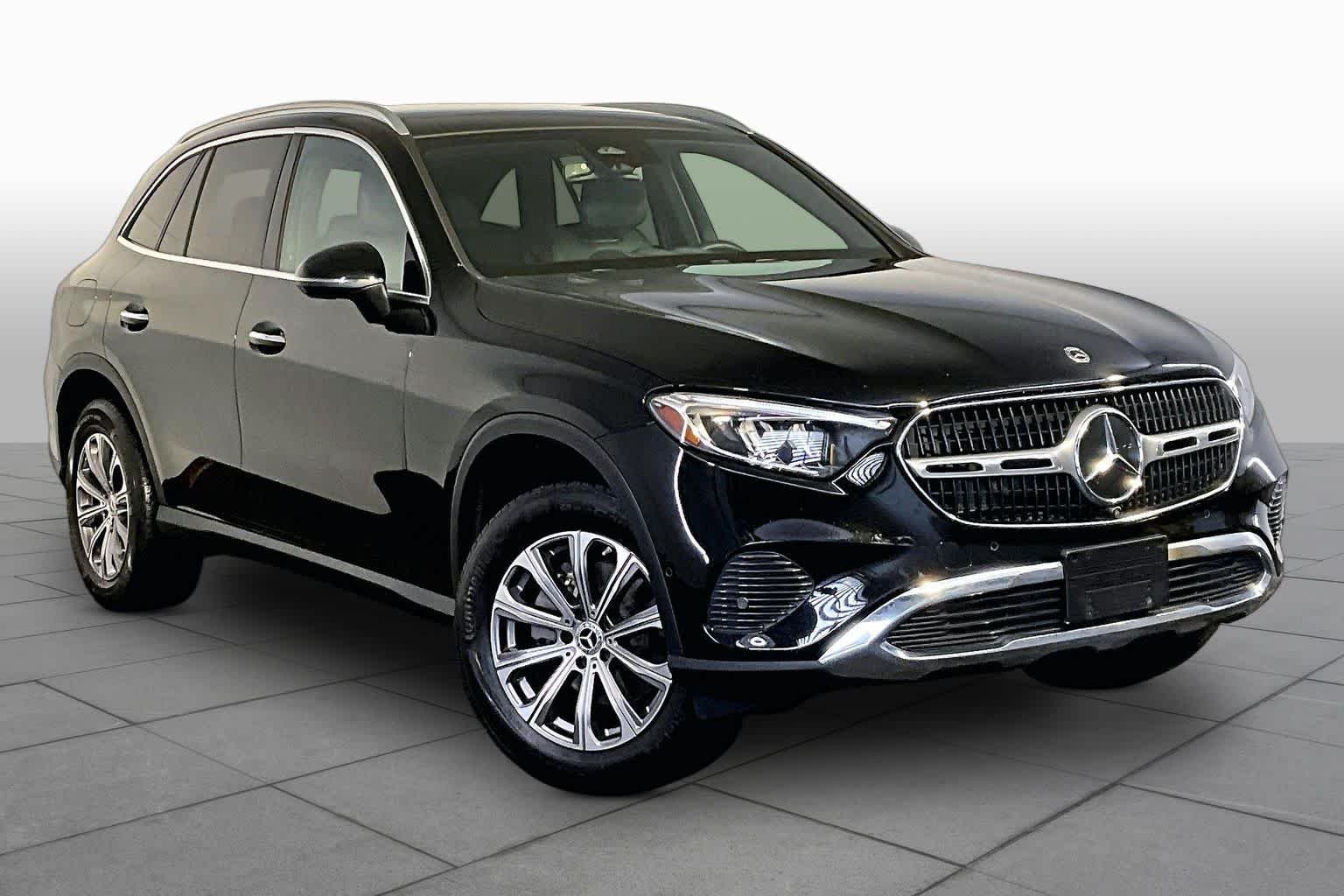 Used 2023 Black Mercedes-Benz GLC 300 image 3