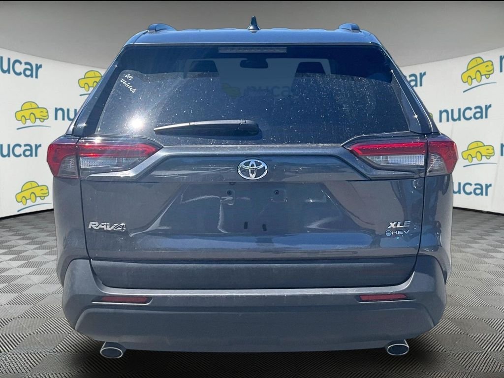 Used 2025 Gray Toyota XLE image 3