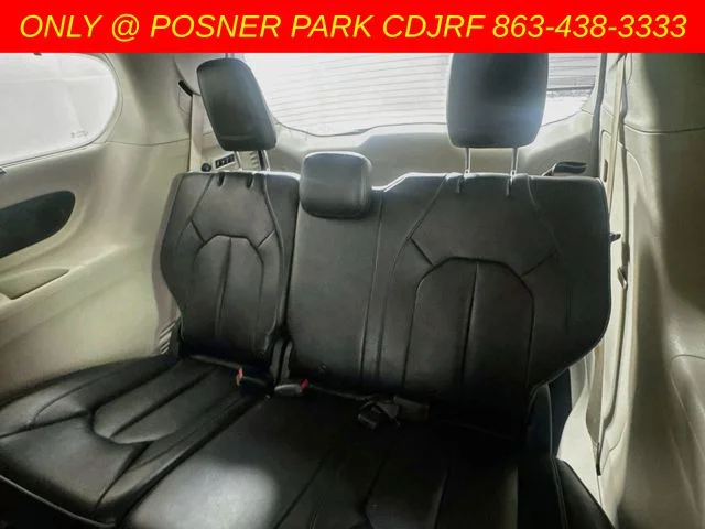 Used 2020 Gray Chrysler Limited image 27
