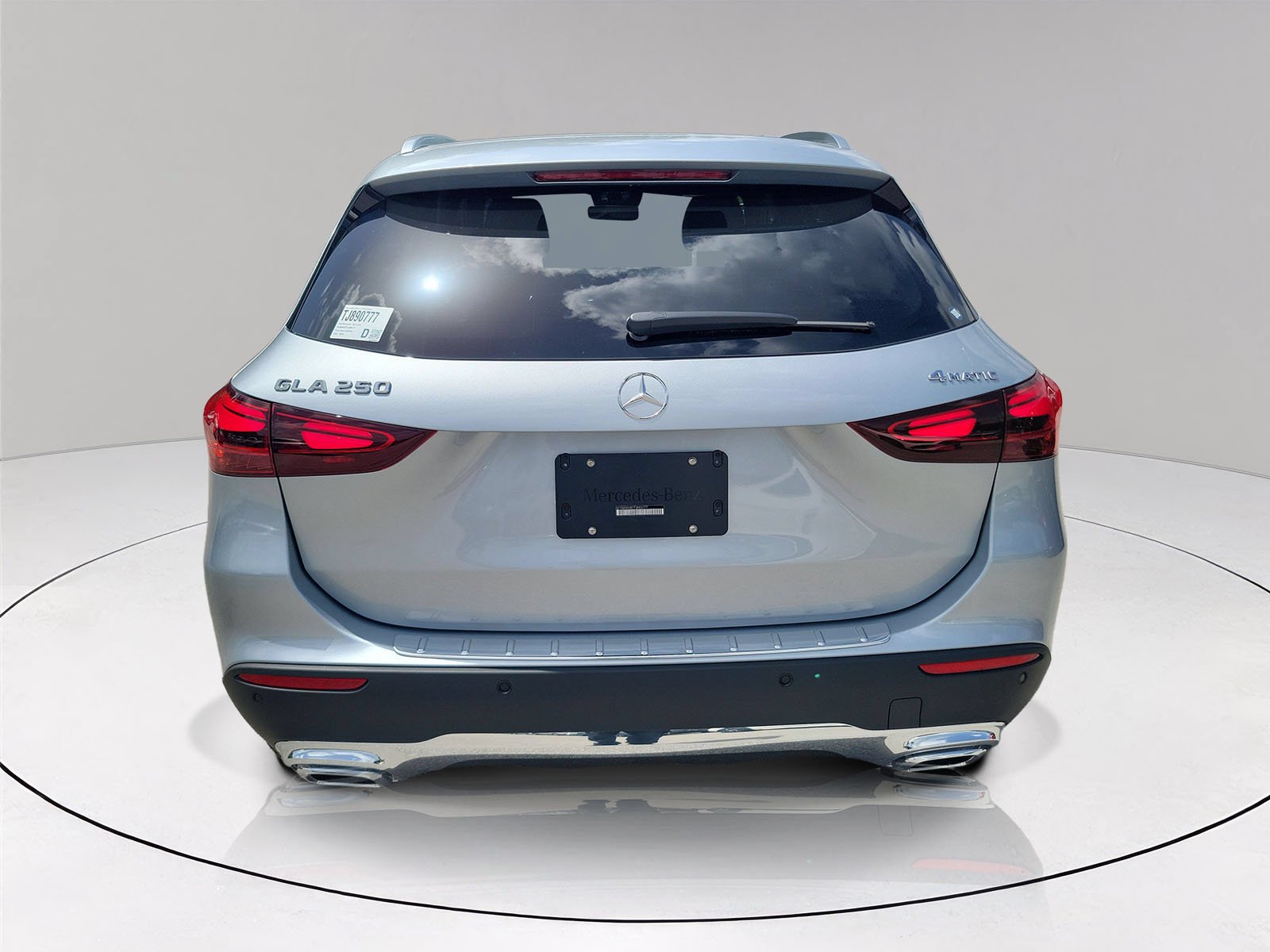 New 2026 Cirrus Silver Metallic Mercedes-Benz GLA 250 image 5