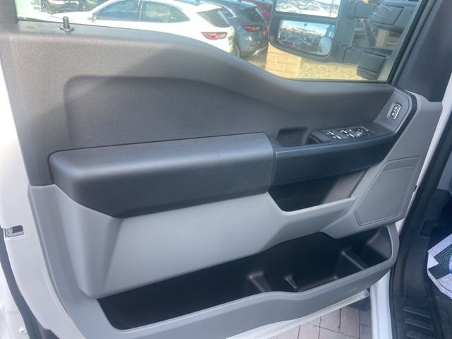 2024 Ford F-450 Super Duty Chassis Cab XL - Photo 14