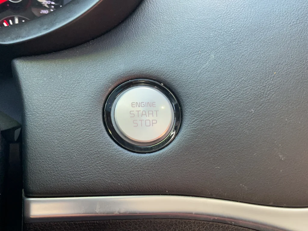 Used 2020 White Kia GT1 image 13
