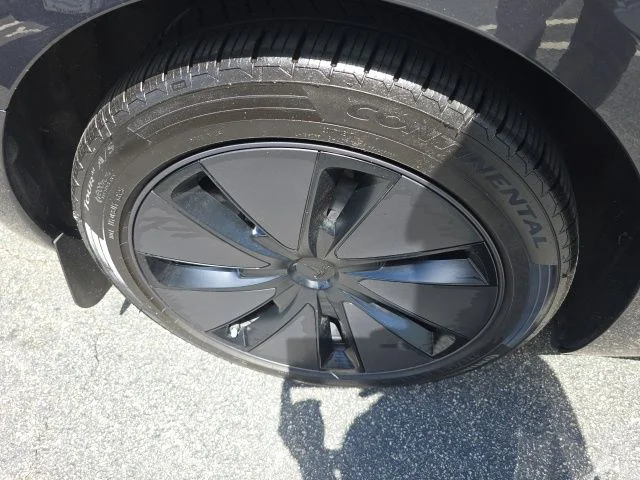 Used 2024 Black Tesla Long Range image 22