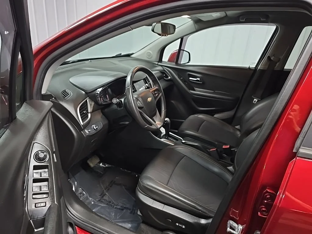 Used 2021 CRIMSON METALLIC Chevrolet LT image 28