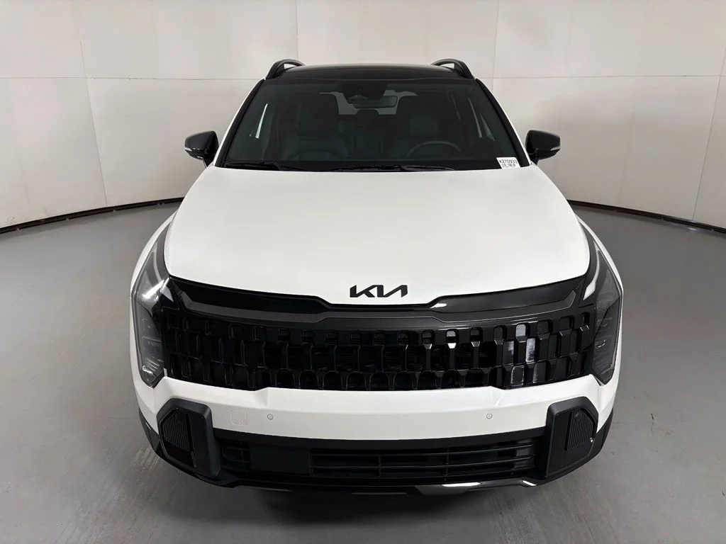 New 2027 White Kia X-Line image 3