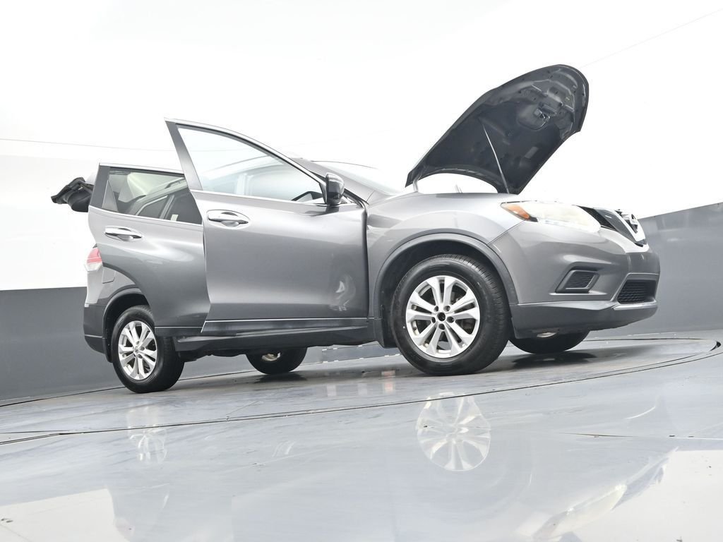 Used 2015 Gray Nissan SV image 53