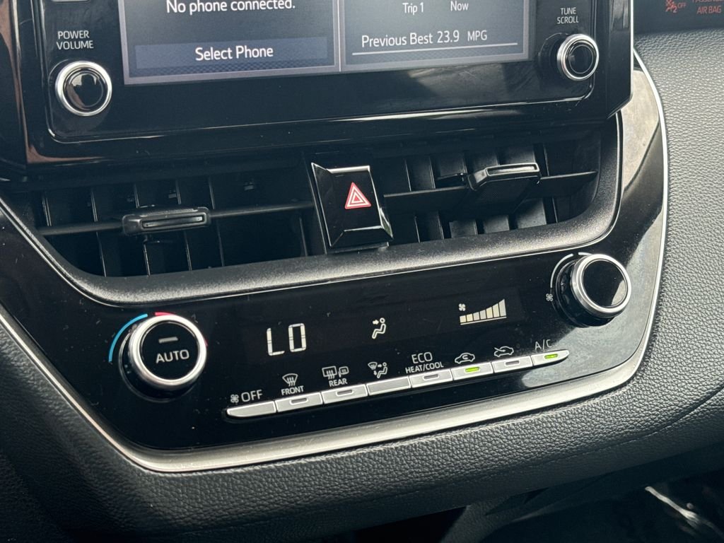 Used 2020 Silver Toyota LE image 23