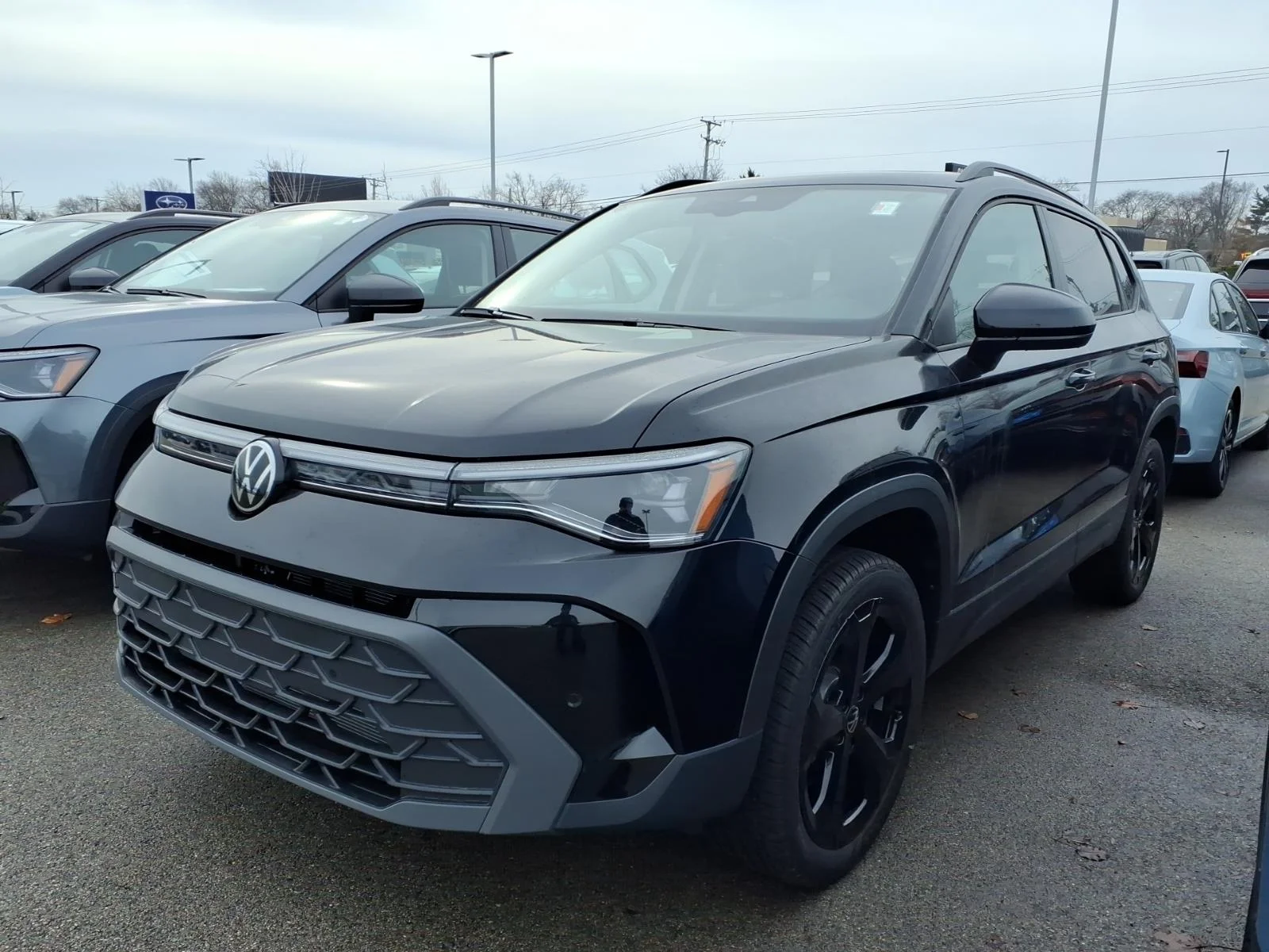 New 2026 Deep Black Pearl Volkswagen SE BLACK 4MOTION image 2