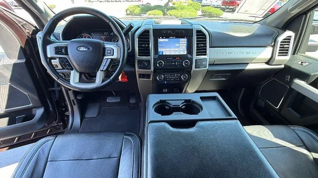 Used 2018  Ford  image 19