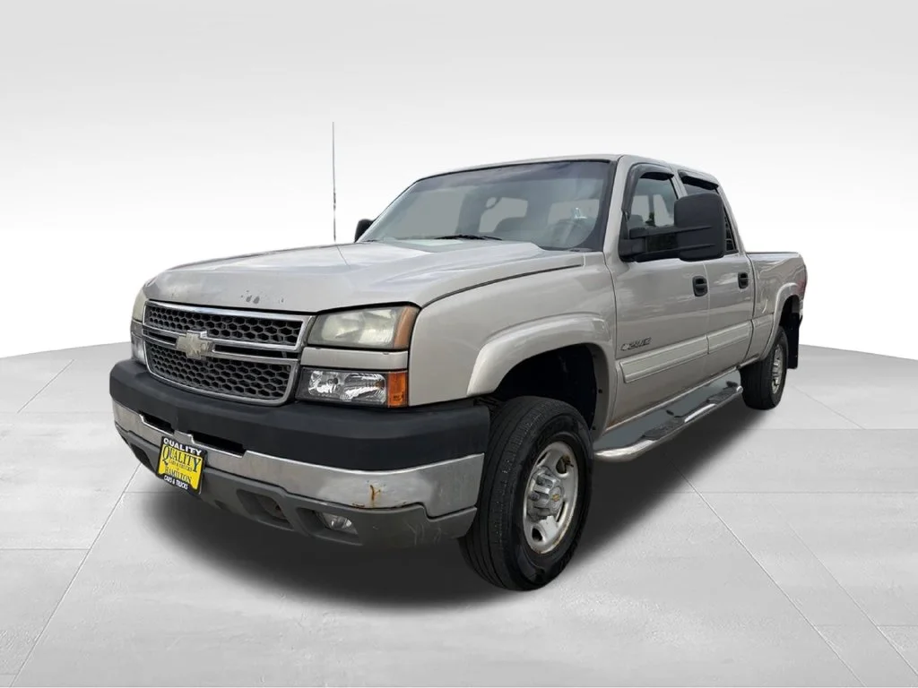 Used 2005 Silver Chevrolet LS image 1