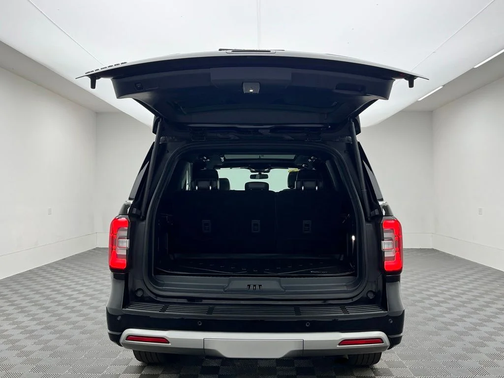 Used 2022 Black Ford Platinum image 11