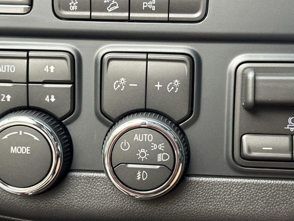 2026 Chevrolet Tahoe Premier - Photo 32