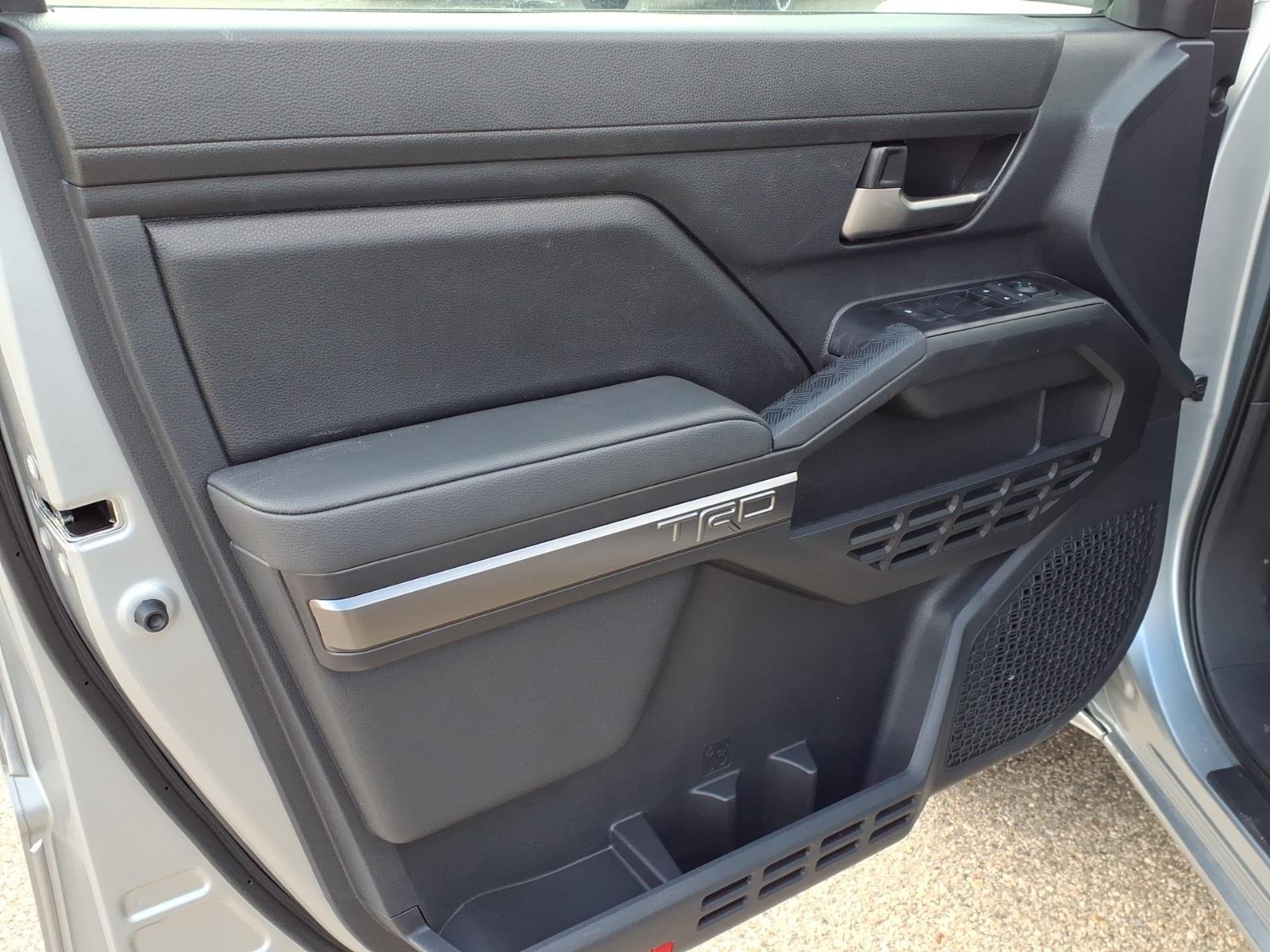 2026 Toyota Tacoma TRD Sport - Photo 11