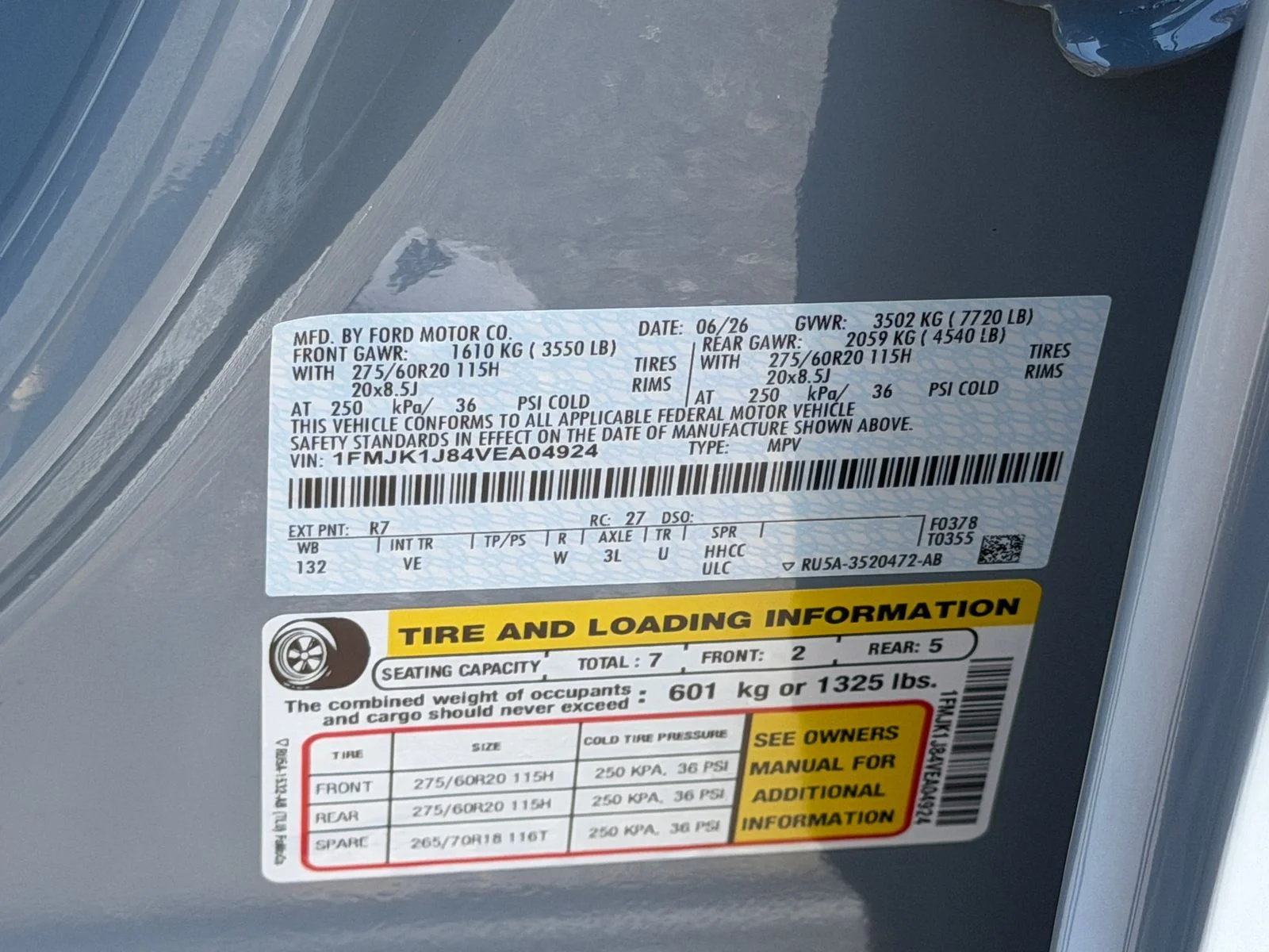New 2027 Glacier Gray Metallic Tri-Coat Ford Active image 40