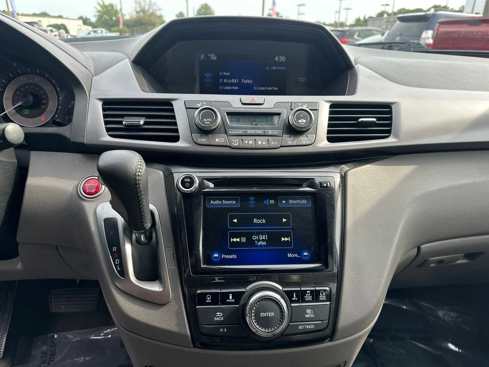 Used 2014 Modern Steel Metallic Honda Touring Elite image 21